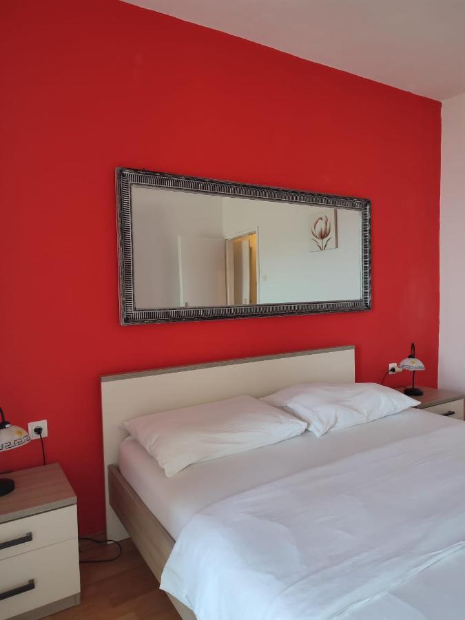 Apartments Laus Zavalatica Luaran gambar