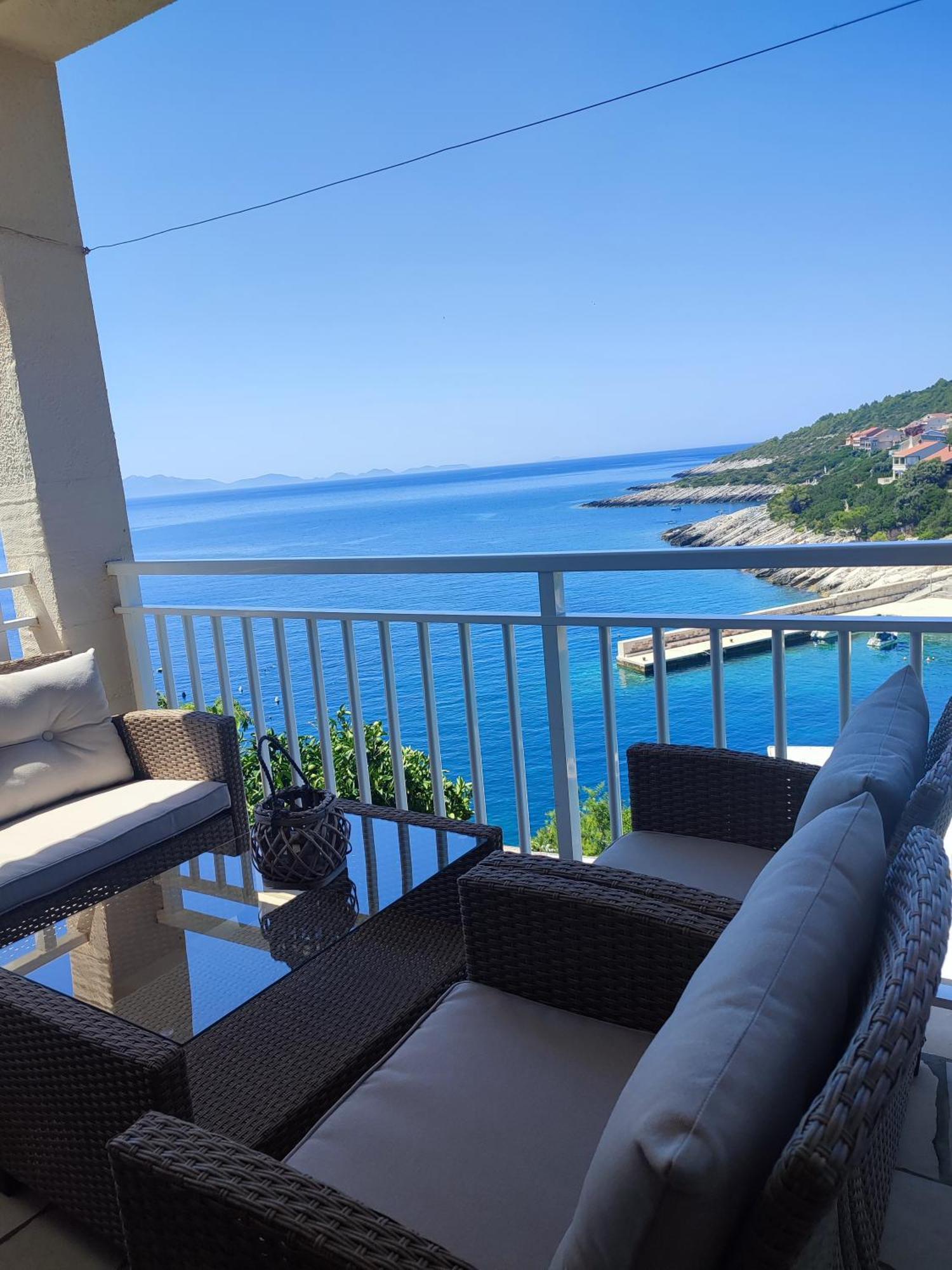 Apartments Laus Zavalatica Luaran gambar